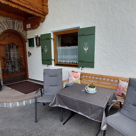 Gaestehaus Christoph Ried im Zillertal Exterior photo