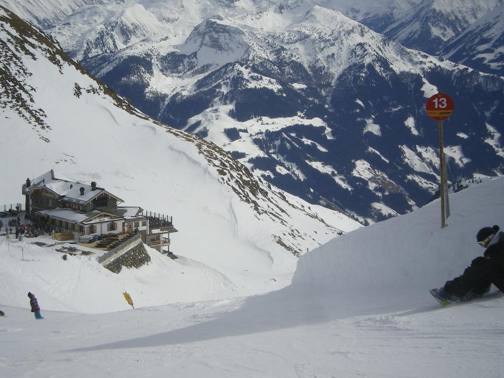 Gaestehaus Christoph Ried im Zillertal Exterior photo