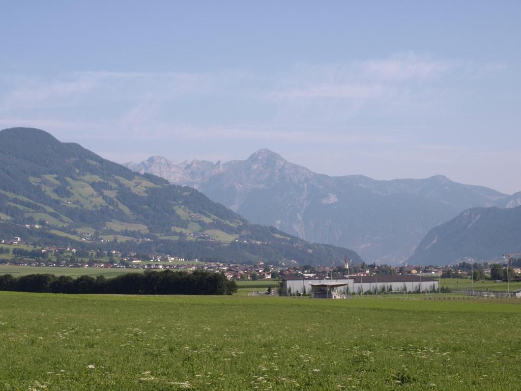 Gaestehaus Christoph Ried im Zillertal Exterior photo